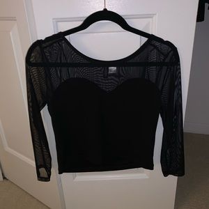 Long sleeve crop top